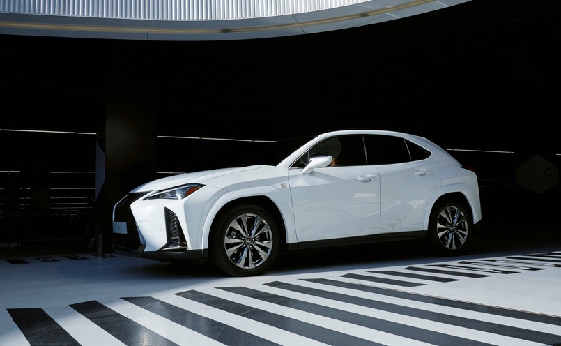 Lexus UX 250h