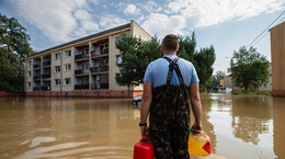 Las víctimas de las inundaciones se niegan a evacuar. Psicólogo: Es una reacción "Luchar y escapar"