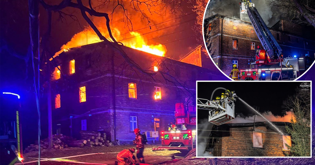 Wielki pożar wielorodzinnej kamienicy w Kaźmierzowie. Nie żyje jedna osoba