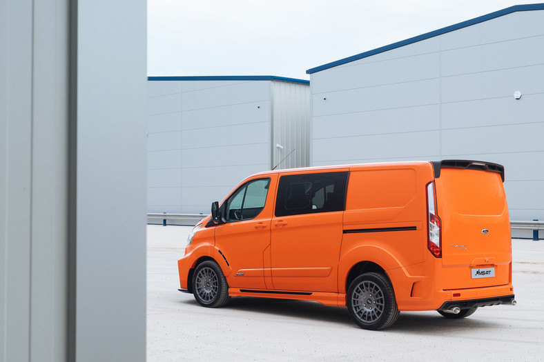 Ford Transit MS-RT w stylu auta rajdowego