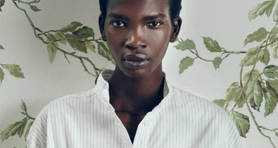 Rasszista kommentek százai a modell gyönyörű ajkára, és a tökéletes válasz