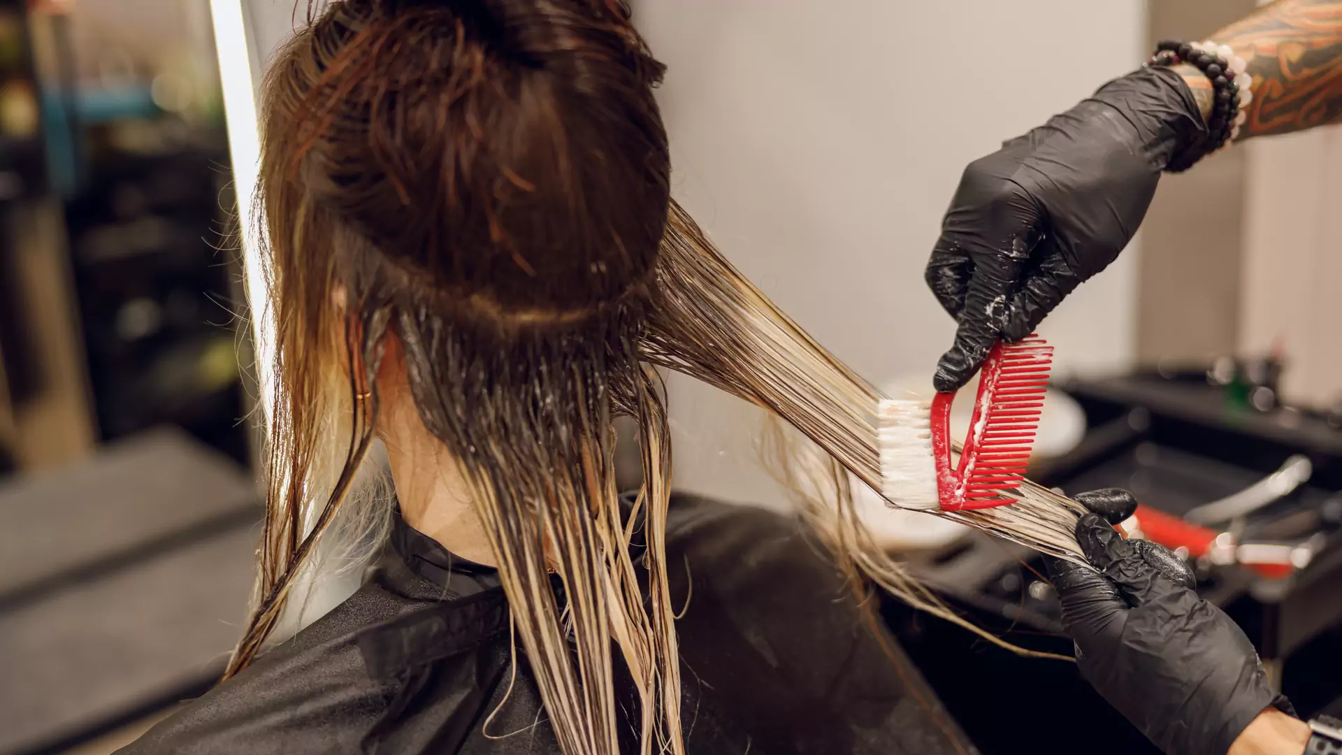 Osiem najgorętszych trendów w koloryzacji włosów. Będą królować tej wiosny