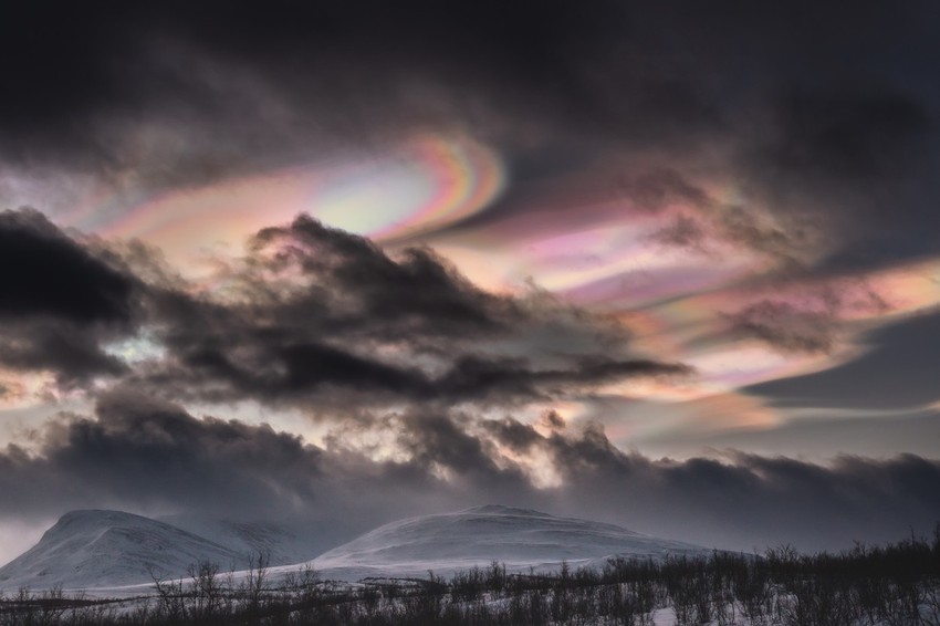 Turisti hrle na krstarenja da uživaju u arktičkoj prirodi i severnoj svetlosti