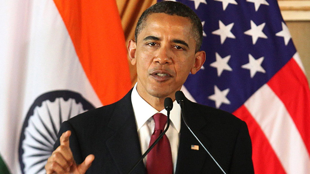 Barack Obama poparł przyznanie Indiom stałego miejsca w Radzie Bezpieczeństwa ONZ. Agencja Associated Press nazywa to "dramatycznym gestem dyplomatycznym" na zakończenie wizyty amerykańskiego prezydenta w Indiach.