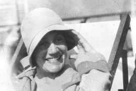 Najlepša ljubavna priča Desanke Maksimović: Prvi put se poljubila s 35 godina sa ruskim kadetom i poludela od LJUBAVI! Umro je 20 godina pre nje, ali mu je ostala verna i nakon njegove SMRTI