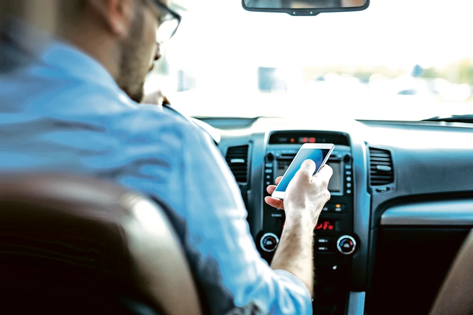 Korišćenje telefona apsolutno zabranjeno