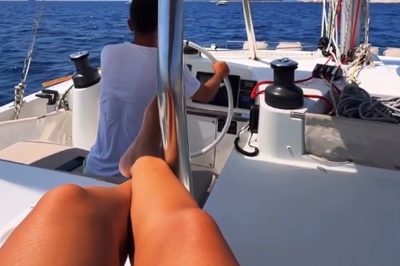 NEKO ZA KORMILOM, A NEKO UŽIVA! Marija Šerifović pobegla iz Srbije na Jadran: "Savršen odmor POČINJE SADA", otišla na posebnu lokaciju u Hrvatskoj (FOTO)