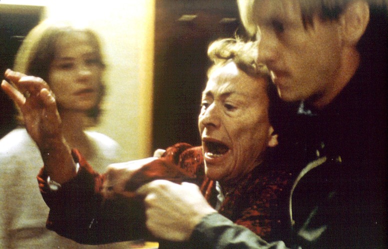 3. 'Pianistka' – Annie Girardot