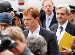 Zdjęcie urzędnika zdradziło plany masowych zwolnień