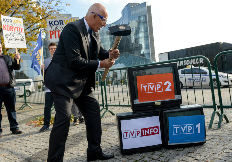 Partia KORWiN sprzeciwia się dzisiejszej debacie premier Ewy Kopacz z kandydatką na to stanowisko z ramienia PiS, Beatą Szydło.