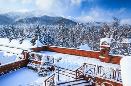 Zorganizuj zimowy wyjazd w polskie góry. Pięć propozycji w specjalnych cenach