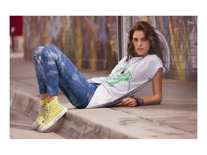 Alejandra Alonso w kampanii Calzedonia