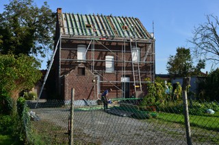 Kary za brak zgłoszenia azbestu 2026. Jak uniknąć grzywny do 20 tys. zł?