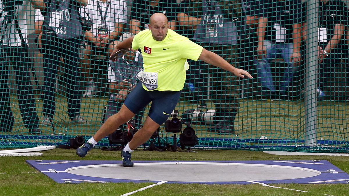 Piotr Małachowski, wicemistrz olimpijski i wicemistrz świata w rzucie dyskiem, przygotowuje się do zbliżającego się sezonu lekkoatletycznego. Nasz zawodnik nastawia się szczególnie na sierpniowe (22-30) mistrzostwa świata w Pekinie.