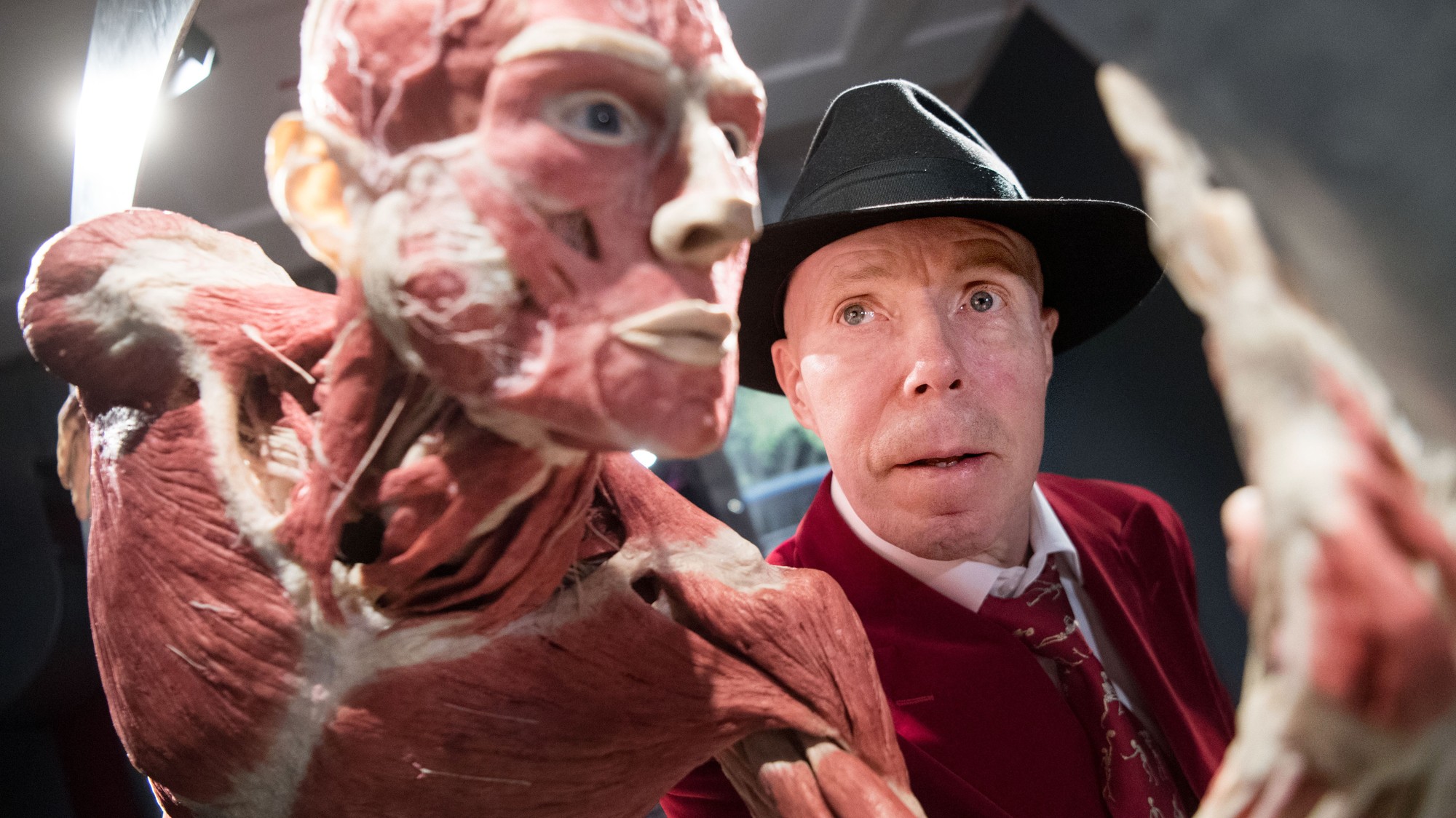 Nemecký anatóm Gunther von Hagens.