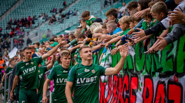 Dzieci będą miały okazję przebić piatkę z piłkarzami wicemistrza Polski
