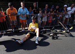 Tour de France: Tony Martin wycofał się z wyścigu. Lider złamał obojczyk
