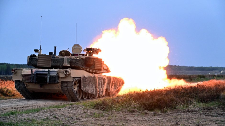 Czołg Abrams podczas ćwiczeń wojskowych na poligonie w Drawsku Pomorskim