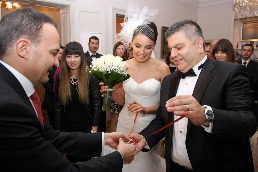 OVenčanje u konzulatu: Šehri Jaman i Selčuk Turkos