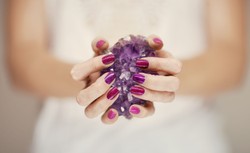 Ametyst, bursztyn, kryształ górski. Właściwości lecznicze minerałów i kamieni szlachetnych