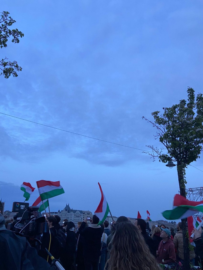 Pristalice Petera Mađara se okupljaju u Budimpešti