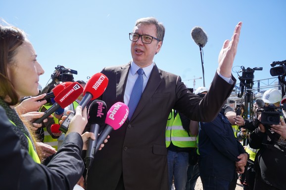 DRAGO MI JE ŠTO TI LJUDI IMAJU DVE MILIJARDE! Vučić o pregovorima sa MOL-om: "Ako se dogovore danas u 13h oko rafinerije pokušaću da zaključim razgovore"