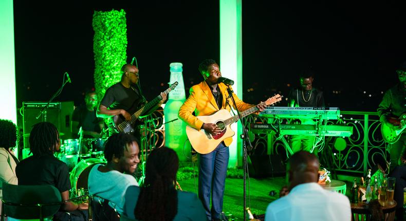 Kenneth Mugabi serenading the audience
