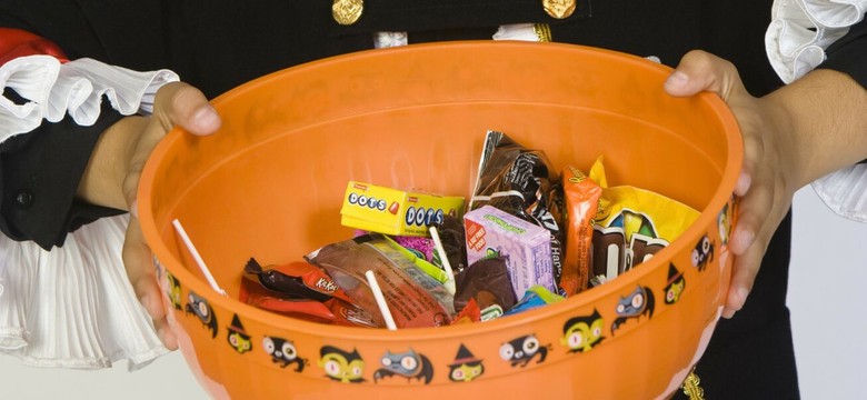 "Psikus" poszedł za daleko. Kolejne niebezpieczne znalezisko w cukierku