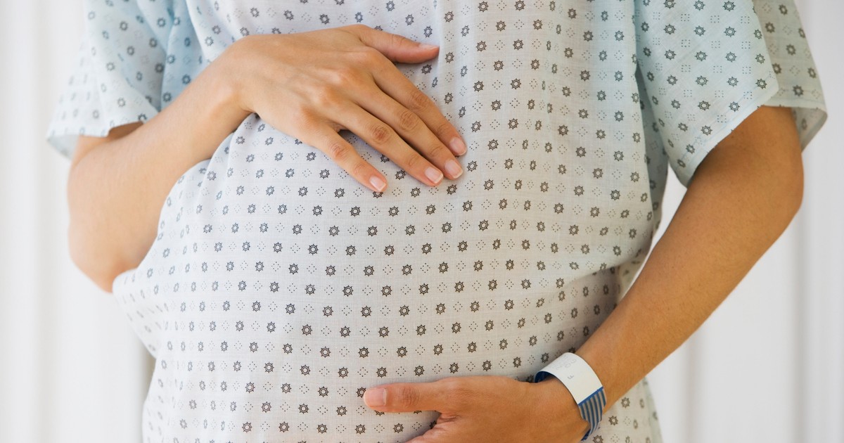 A pregnant woman whose legs went numb was diagnosed with vitamin B12