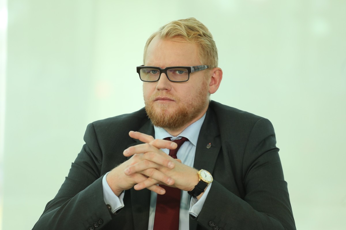 18.08.2022 Warszawa , ulica Marszałkowska 100/102 , Rotunda , PKO BP . Nz wiceprezes kierujący pracami zarządu ( przyszly prezes po zatwierdzeniu przez KNF) Pawel Gruza podczas podsumowania wyników finansowych Grupy Kapitalowej PKO Banku Polskiego za I półrocze 2022 r. Fot. Maciek Jazwiecki / Agencja Wyborcza.pl