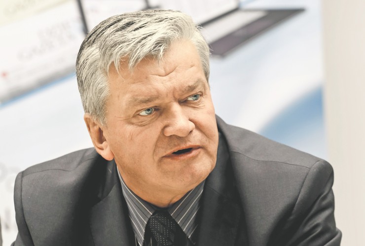 <strong>5. Leszek Pawłowicz</strong><br /><br />

dyrektor Gdańskiej Akademii Bankowej<br /><br />

To on stoi za wieloma pomysłami, jakie w dziedzinie finansów realizuje rząd Donalda Tuska. <br /><br />