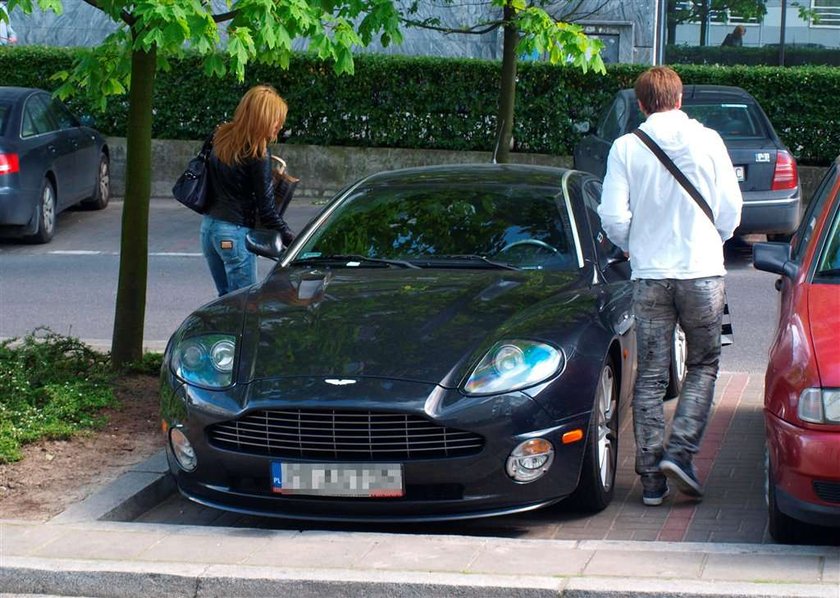 Maciej Żurawski w Aston Martinie