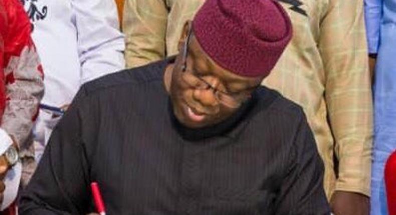 Governor Kayode Fayemi  of Ekiti State wins the hearts of the state assembly as lawmakers believe his administration had lived up to its promises so far.(Alternativeafrica)