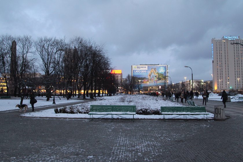 Egipskie ciemności w centrum Warszawy