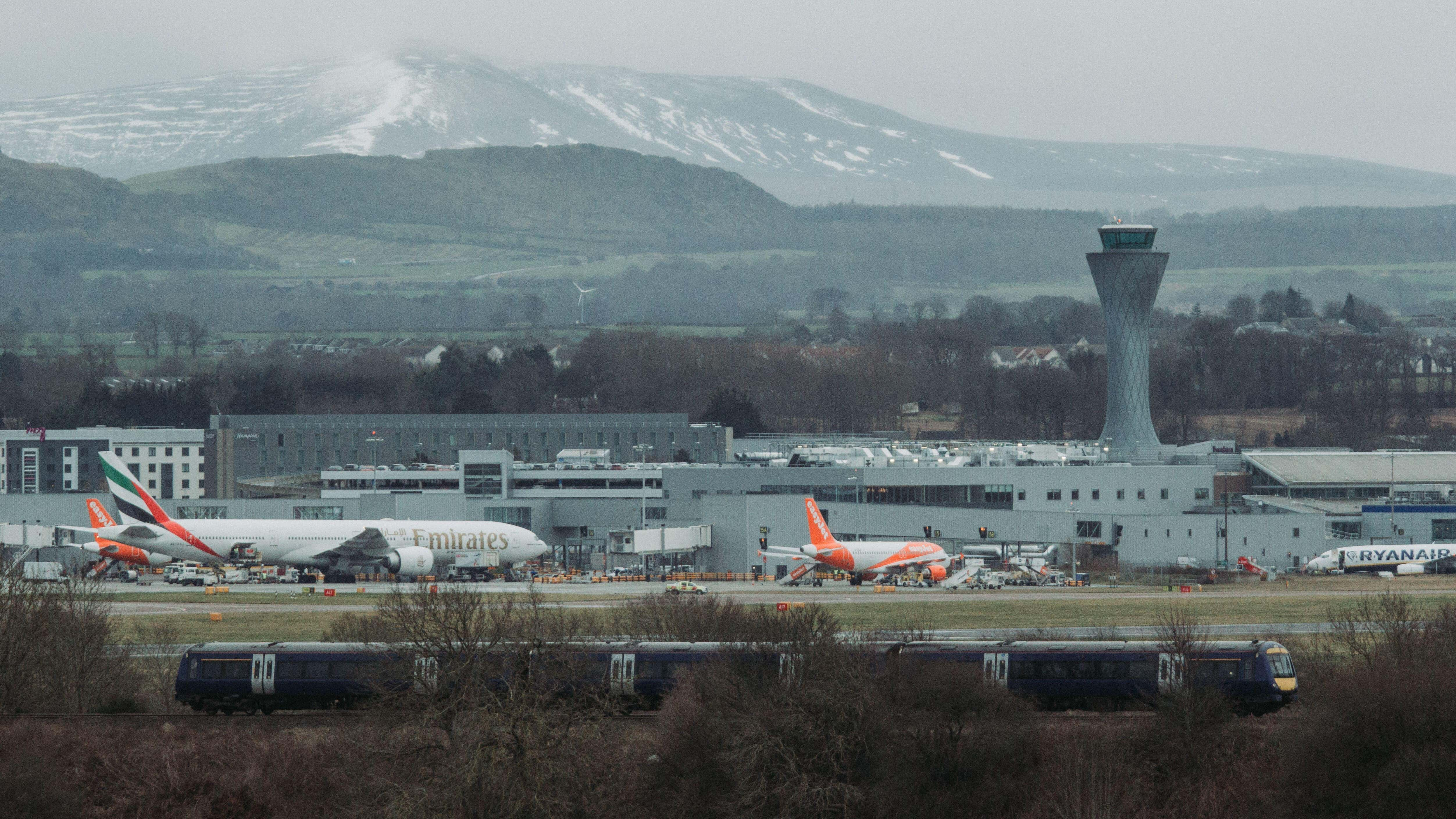 Hours-long IT chaos: Edinburgh Airport resumes flights after ATC failure