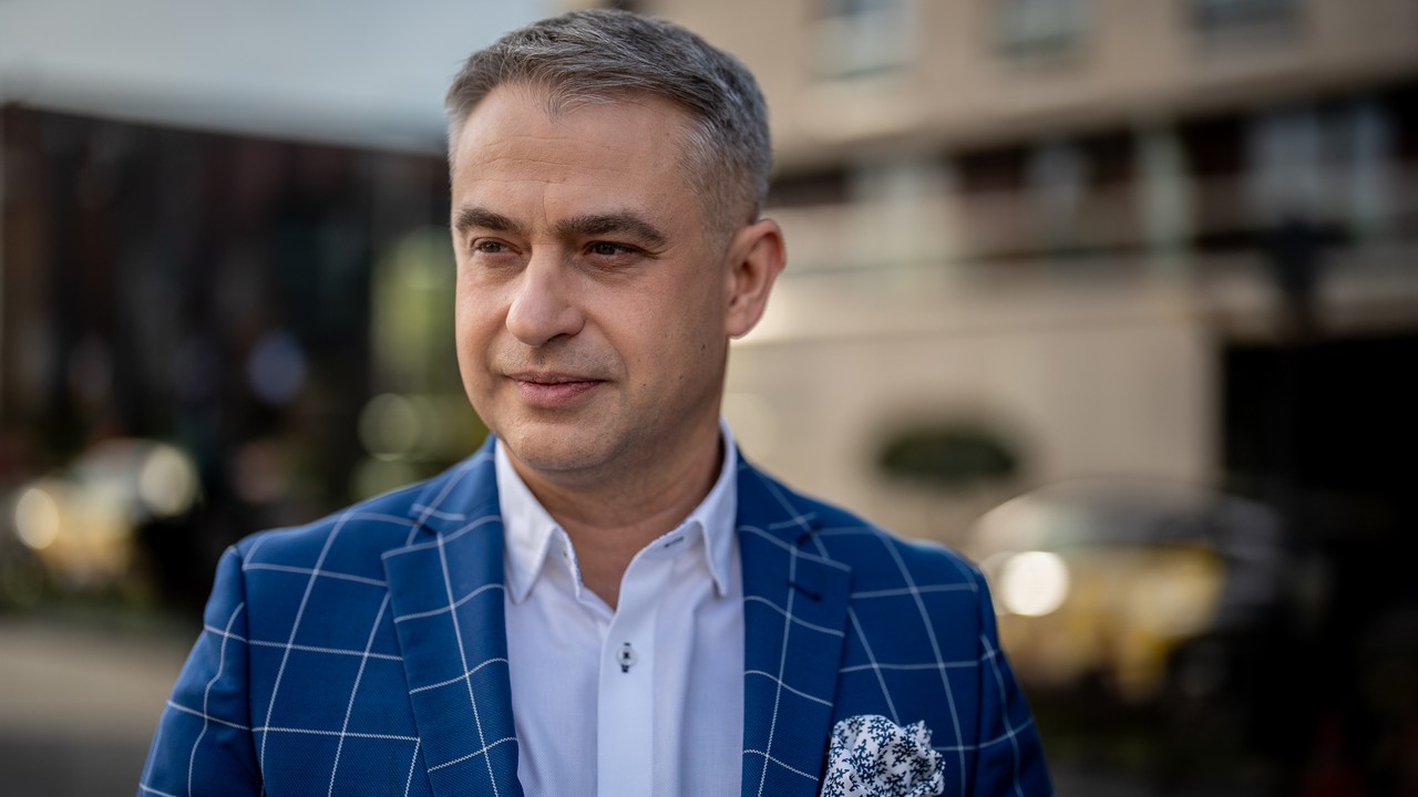Krzysztof Gawkowski broni Donalda Tuska. 
