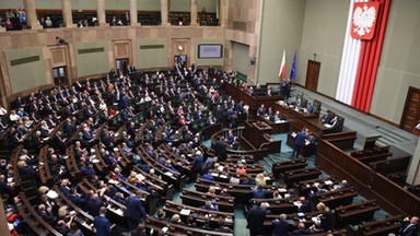 Sejm debatował nad projektem o terapii ratunkowej i pigułce "dzień po"