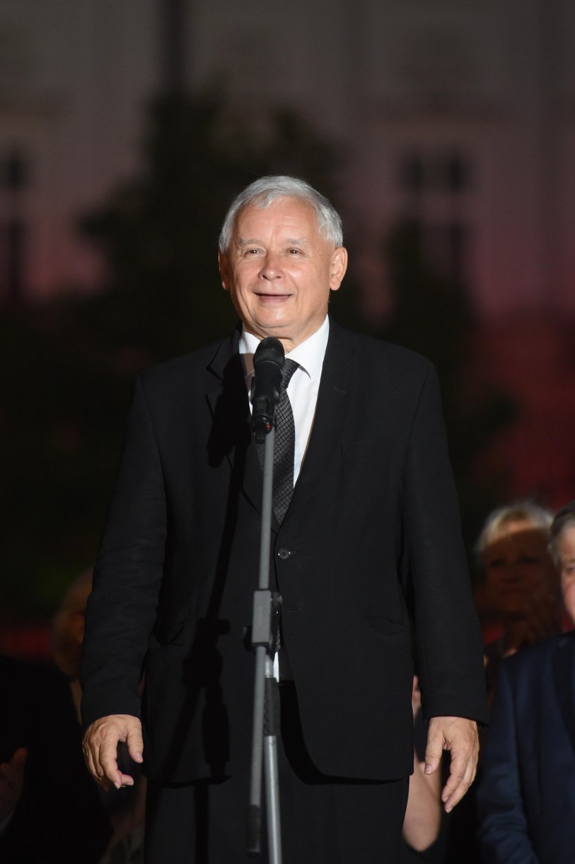 Kaczyński zdradza, kiedy skończą się miesięcznice smoleńskie!