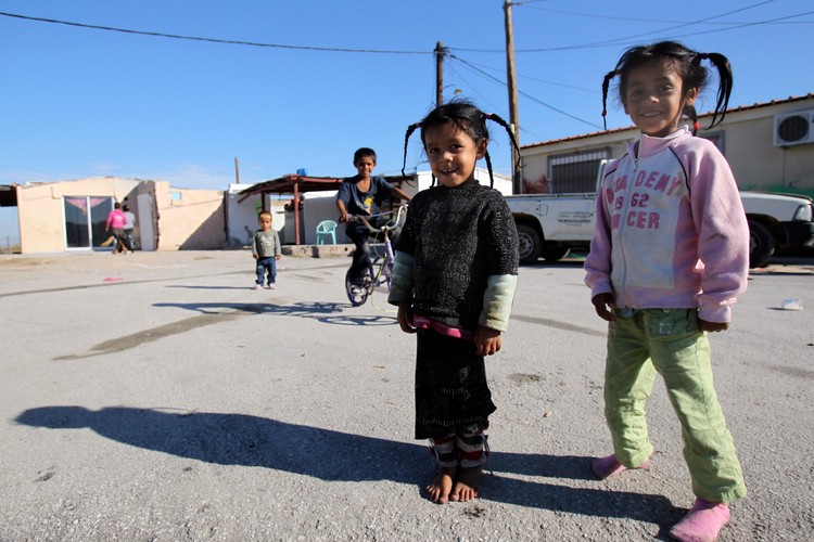 Osada Romów w mieście Farsala w centrum Grecji