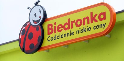 Polują na klientów Biedronki! Nie daj się złodziejom