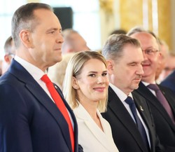 Marta Nawrocka sprosta roli pierwszej damy? Polacy ocenili [SONDAŻ]