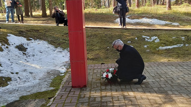 Rosjanie usunęli pomnik upamiętniający Polaków