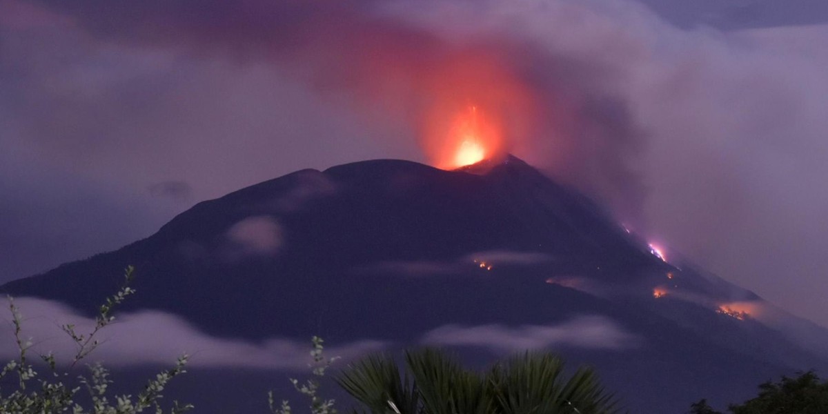 Erupcja wulkanu w Indonezji