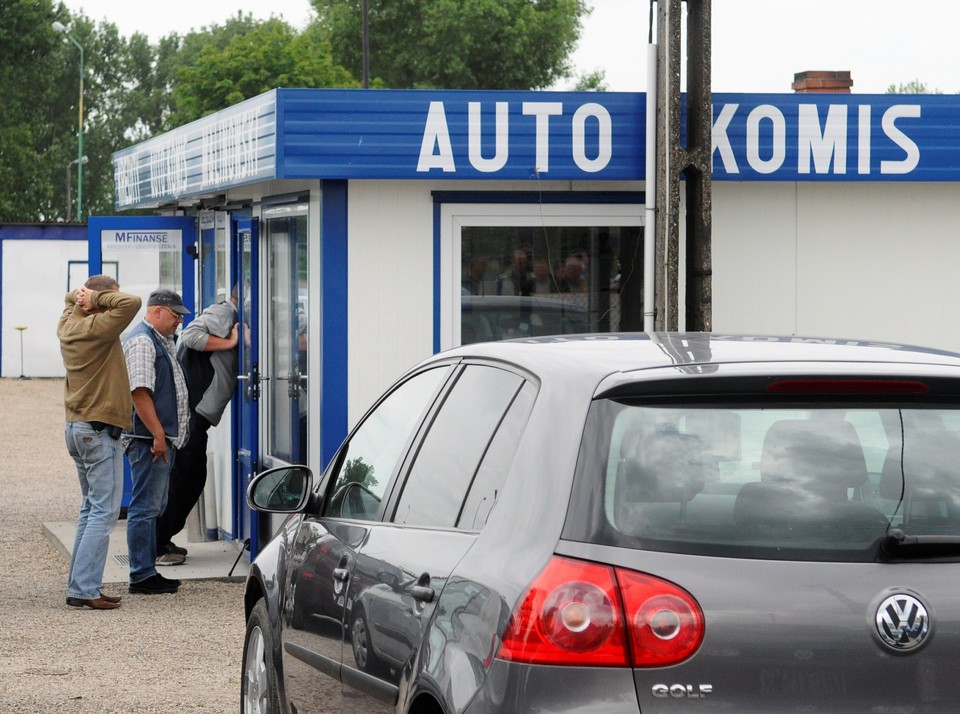 WĄGROWIEC STRZELANINA AUTOKOMIS