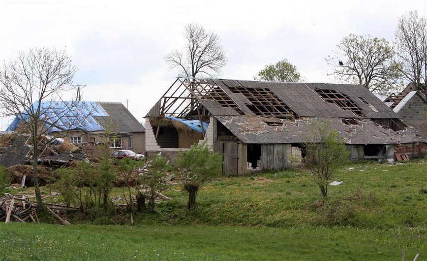 Tędy szła trąba powietrzna. STRASZNE ZDJĘCIA 