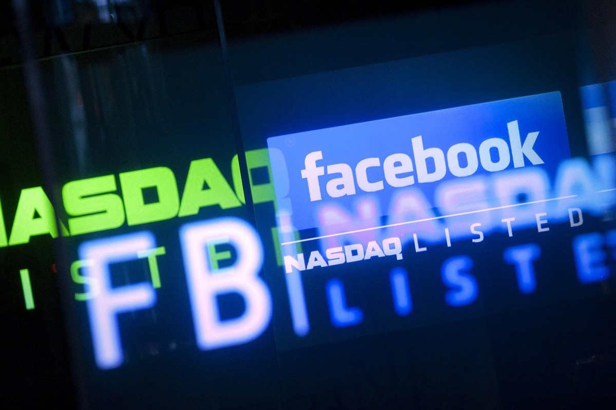 Papiery Facebooka zostały od momentu majowego debiutu przecenione o połowę.