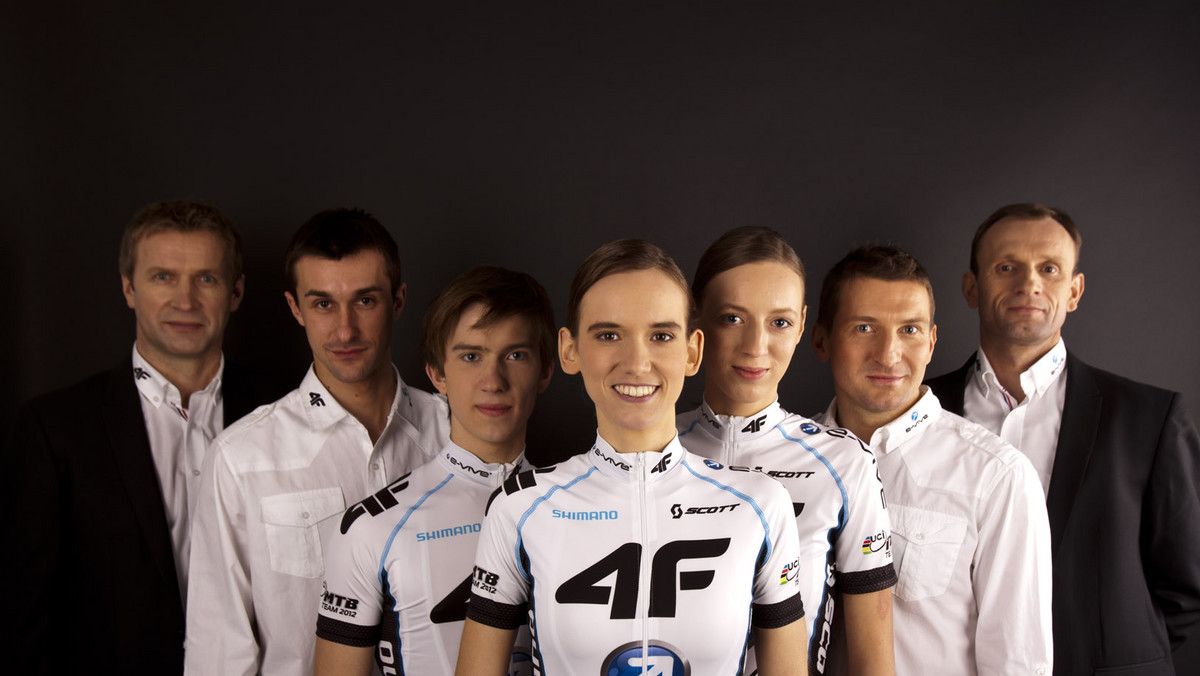 4F E-VIVE Racing Team