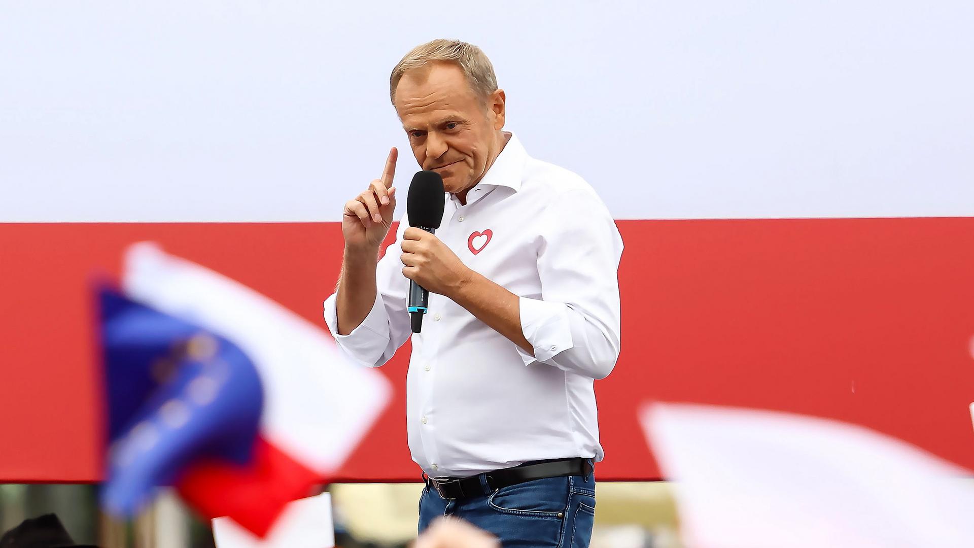 Donald Tusk podczas wiecu wyborczego w Sopocie, 27 sierpnia 2023 r.