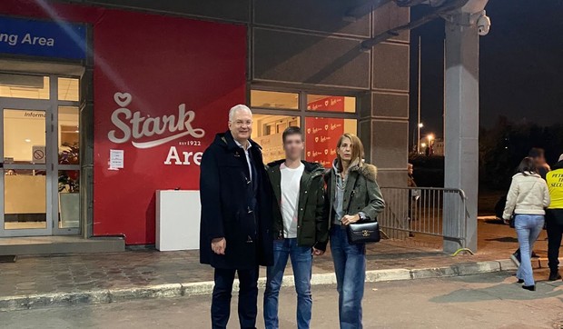 Marija i Dragan Šutanovac sa sinom