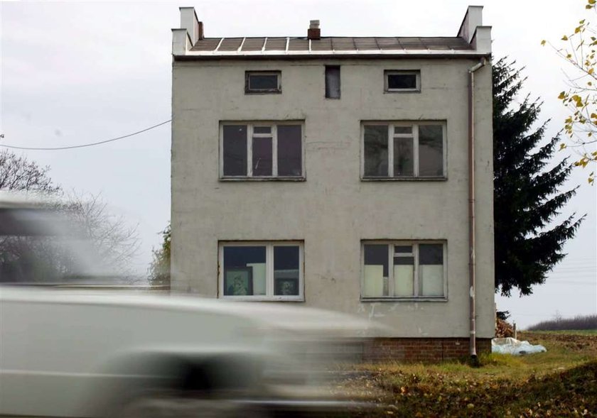 Nawiedzony dom w Izbicy! Złodzieje to wiedzą! FILM